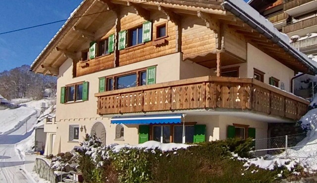 Lovely apartment for 9 guests with pool, WIFI, TV, balcony and parking