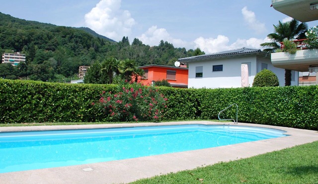 Lovely apartment for 4 people with pool, WIFI, TV, patio and pets allowed