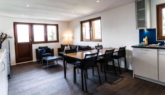 Lovely apartment for 5 guests with WIFI, TV, balcony and pets allowed