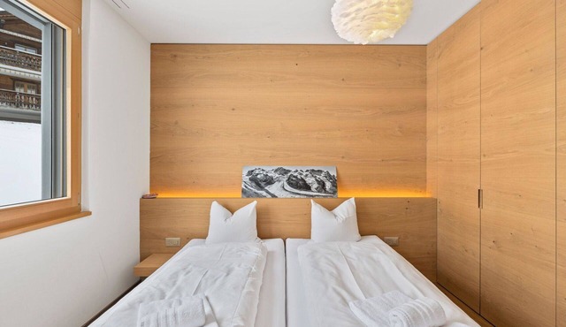 Lovely apartment for 6 people with WIFI, TV and balcony