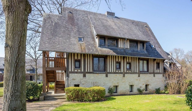 Lovely apartment for 4 guests with WIFI, TV and parking