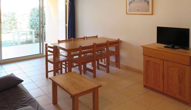 Lovely apartment for 6 people with TV, terrace and pets allowed