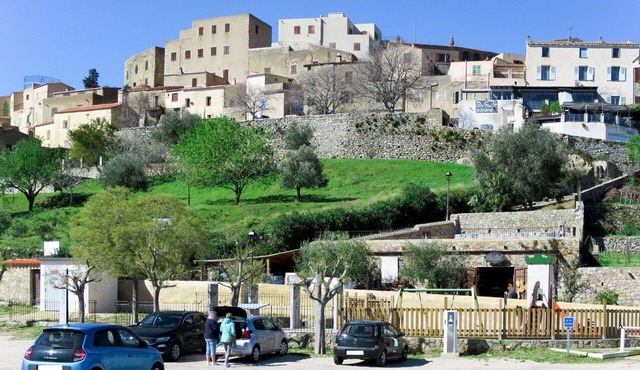 Lovely apartment for 4 people with WIFI, TV, terrace, panoramic view and parking