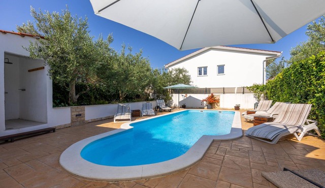 Lovely apartment in Kastel Stari