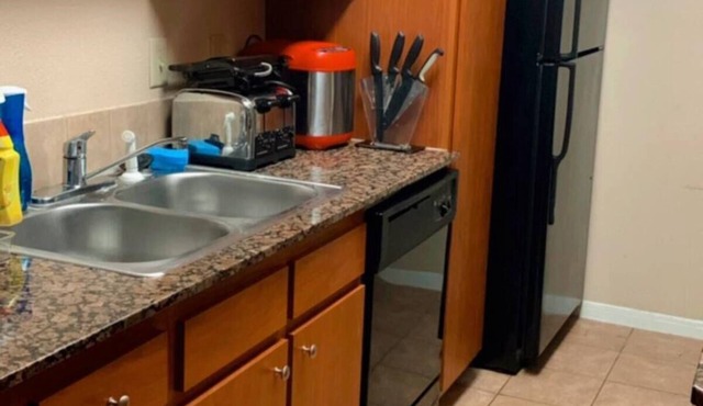 Lovely apartment in a very nice gated apartment