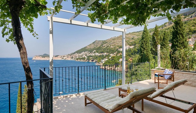 Lovely apartment in Dubrovnik with house sea view