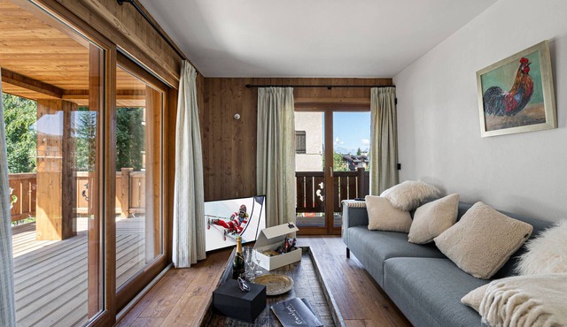 Lovely apartment in Courchevel Le Praz, close to slopes, with parking and wifi