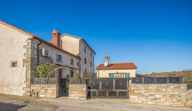 Lovely apartment in Groznjan