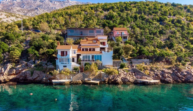 Lovely apartment in Jablanac with WiFi