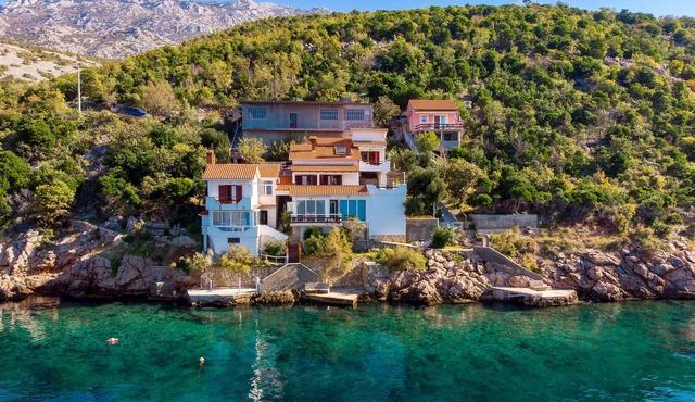 Lovely apartment in Jablanac with WiFi