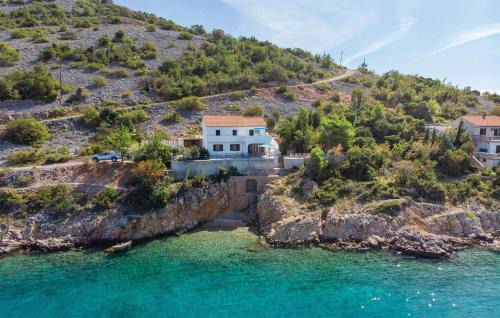 Lovely Apartment In Jablanac With Wifi