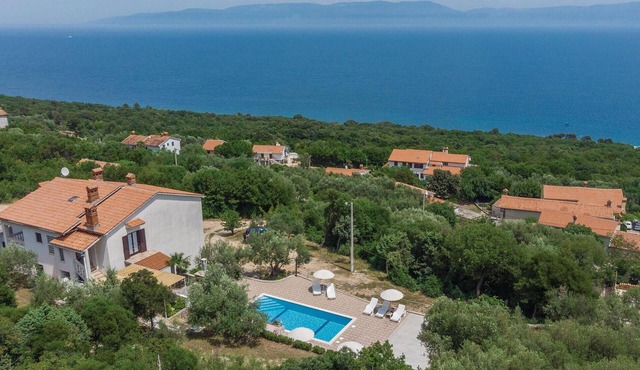 Lovely apartment in Labin with house sea view