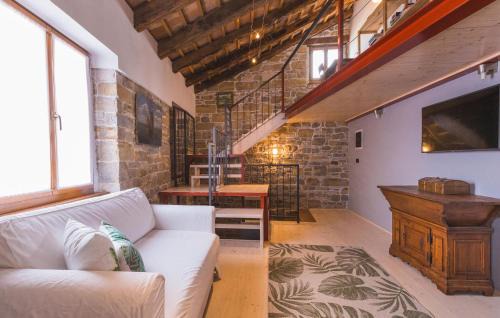 Lovely Apartment In Oprtalj With Wifi