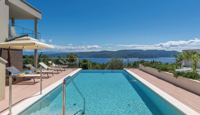 Lovely apartment in Plomin with swimming pool
