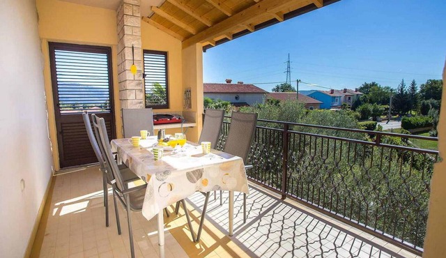 Lovely apartment in Rabac with WiFi