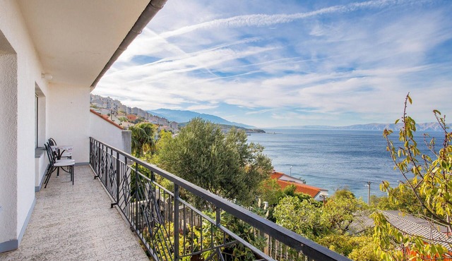 Lovely apartment in Senj with WiFi