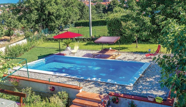 Lovely apartment in Viskovo