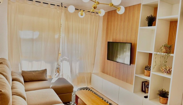 Lovely Apartment Right by the Beach