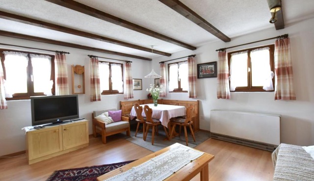 Lovely Apartment with Terrace Balcony Heating Parking