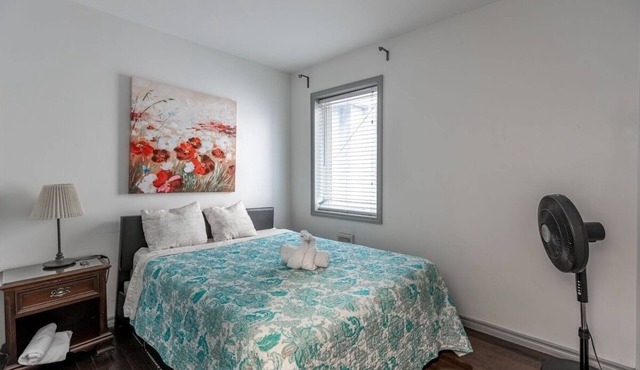 Lovely App Downtown Ottawa 211D