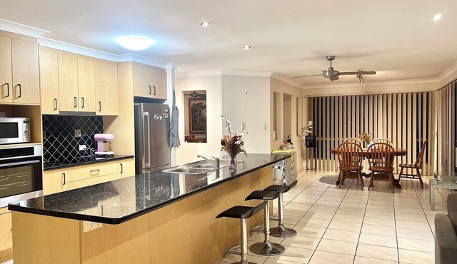 Lovely B&B private room retreat in Drewvale