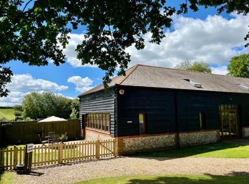 Lovely Barn Ann-exe 2 Floors Near Winchester