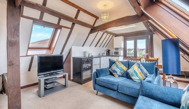 Lovely barn in a beautiful setting with swimming pool.