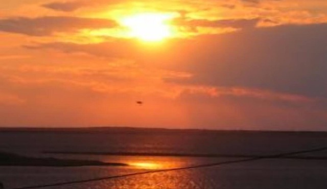 LOVELY BAY FRONT CONDO