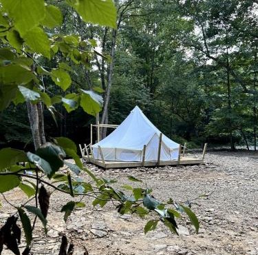 Lovely Bell Tent with Spacious Interior Great for Small Groups in Pennsylvania