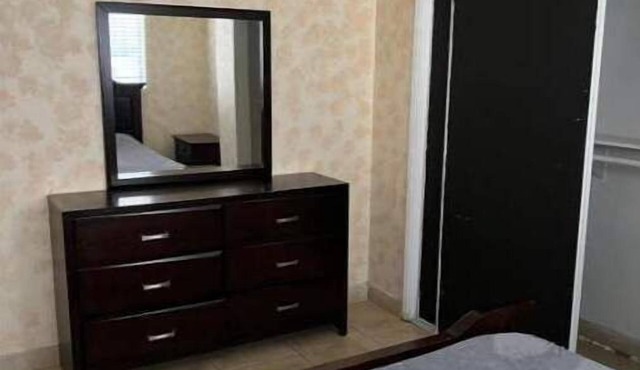 Lovely Berryman Ave Apartment