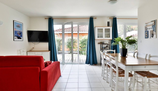 Lovely bright villa for 8 people