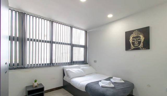 Lovely Budget Sunderland Studio with Great Views