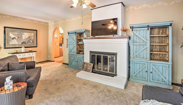 Lovely Burnside Getaway - 2 Mi to State Park!