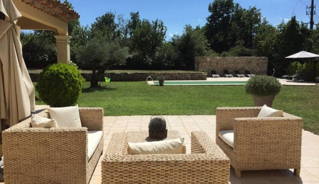 Lovely character house rated 4 stars on Airbnb since 2019