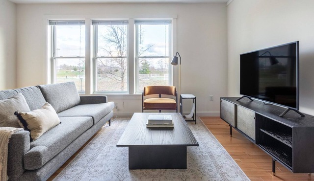 Lovely Cambridge 1BR w/ W/D, Elevator, near Shops + Dining, by Blueground