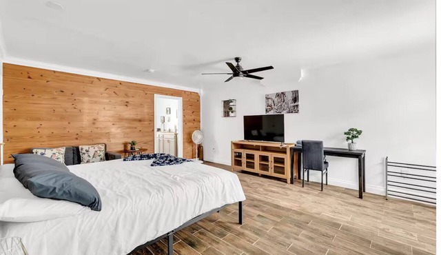 Lovely Casita w/King Bed 8min to DT