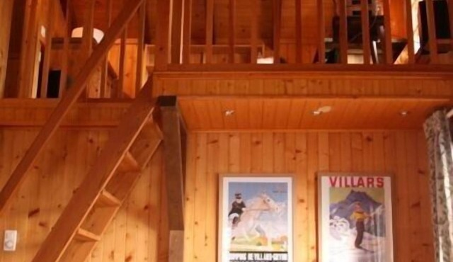 Lovely chalet in the middle of the Swiss Alps