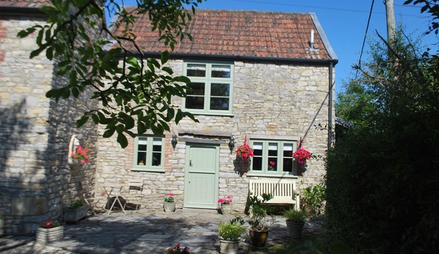 Lovely Character Cottage With Stunning Countryside Walks