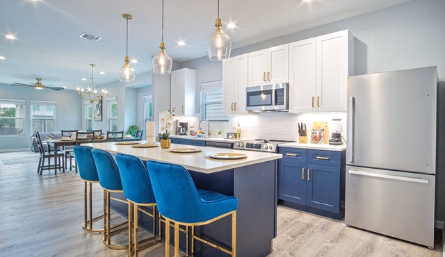 Lovely Charming 4BR 2 5BA Near Downtown s Prime