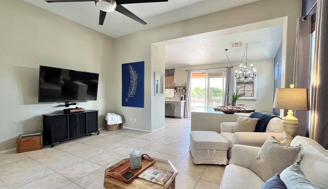 Lovely & Clean with private pool, home cleaning included.