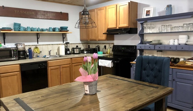 Lovely condo located at The Thoroughbred Suites at Double JJ Resort