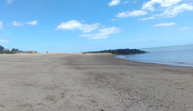 Lovely, cosy 1 bedroom flat situated on the seafront of Clacton on Sea