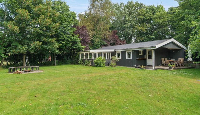 Lovely cottage close to beach and nature