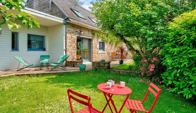 Lovely cottage for 6, Bigoudene's countryside