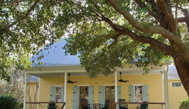 Lovely cottage in Louisiana in historic Washington, LA