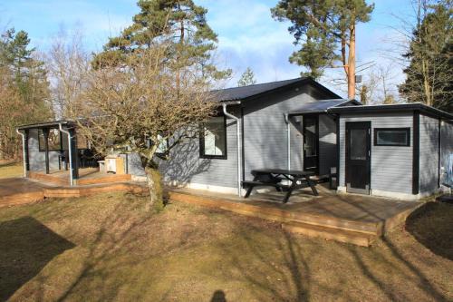 Lovely cottage in nice nature near attractions