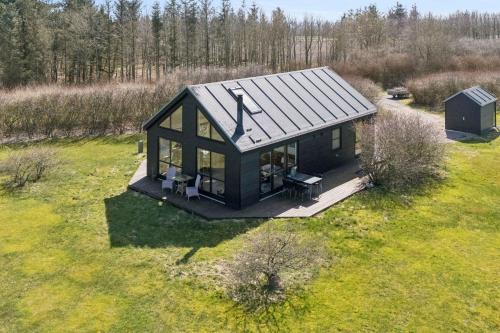 Lovely Cottage Next To Dejbjerg Golf Club