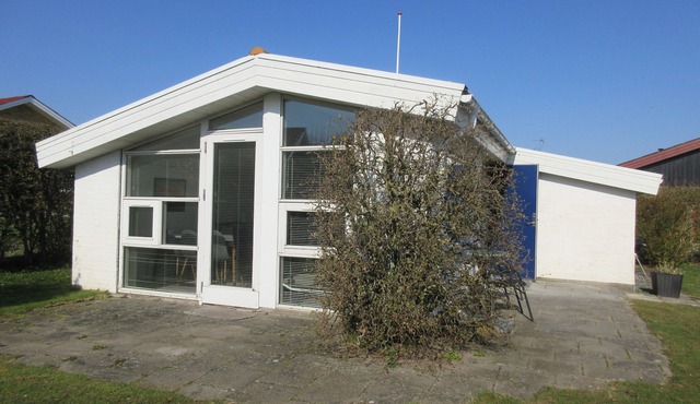 Lovely cottage with fjord views over the Limfjord and close to beach with jetty