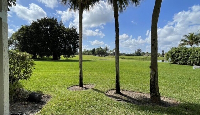 Lovely Country Club 2 Bedroom condo Lake & Golf course view PEACEFUL & GORGEOUS
