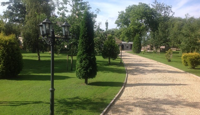 Lovely country location close to Cotswolds, Fairford, Cirencester , Wiltshire